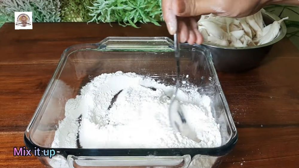 Cara bikin jamur krispi semakin renyah dan tak lembek seharian meski tanpa telur dan baking soda