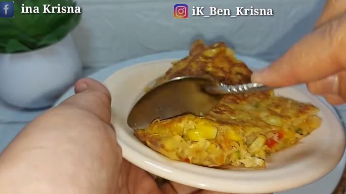 Tak perlu sayur kol atau tahu, ini trik masak telur dadar lebih tebal cukup tambah 1 bahan makanan