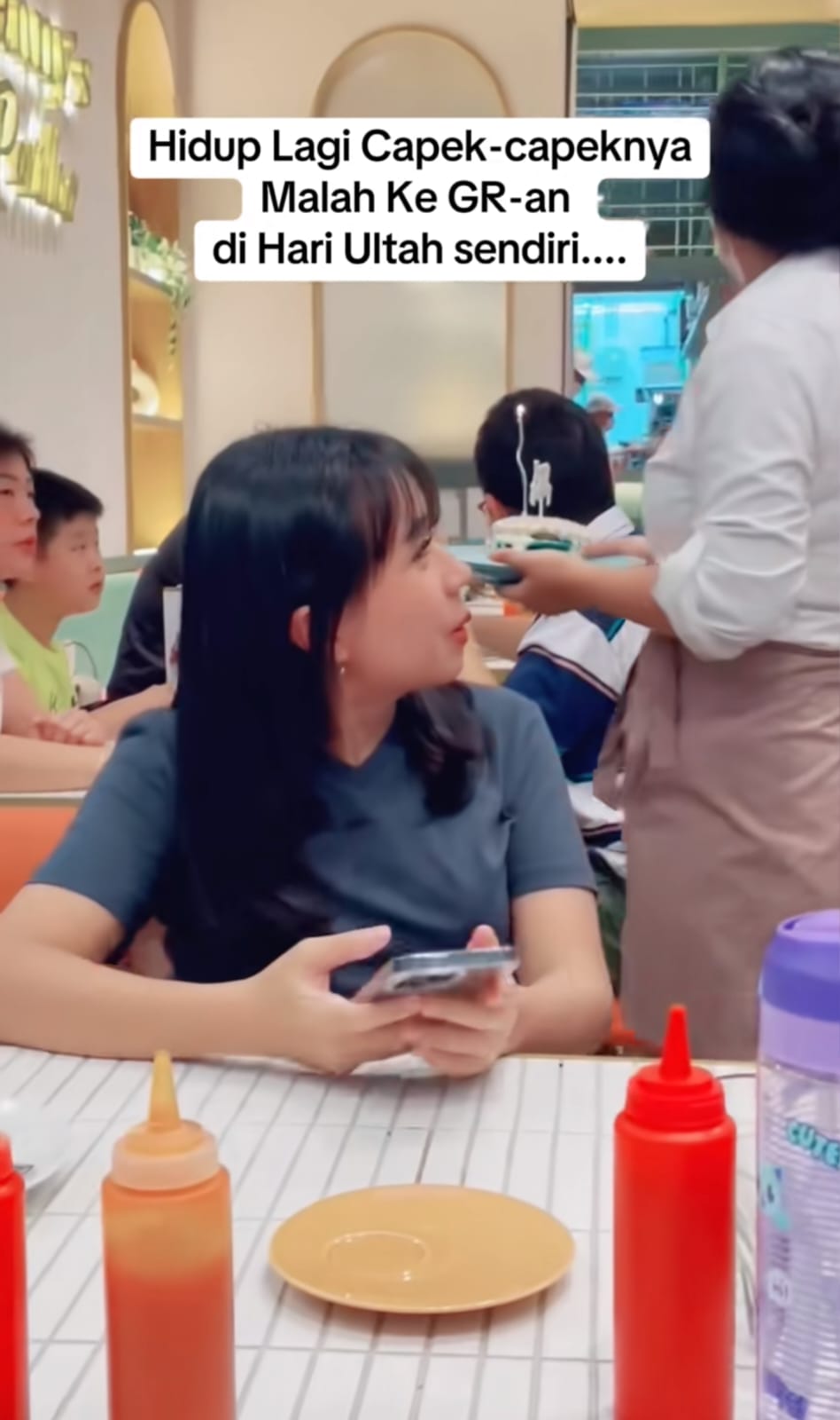 pede ultah @desfourina pede ultah @desfourina