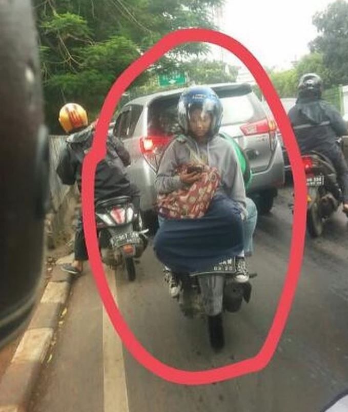 dibonceng nyeleneh berbagai sumber