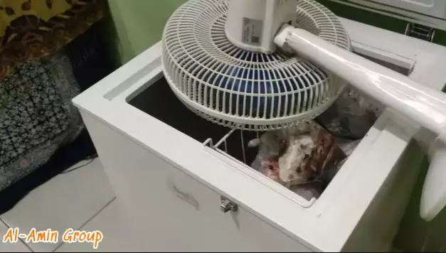 Tanpa disiram air panas, ini trik cepat mencairkan daging beku di freezer dalam waktu 10 menit
