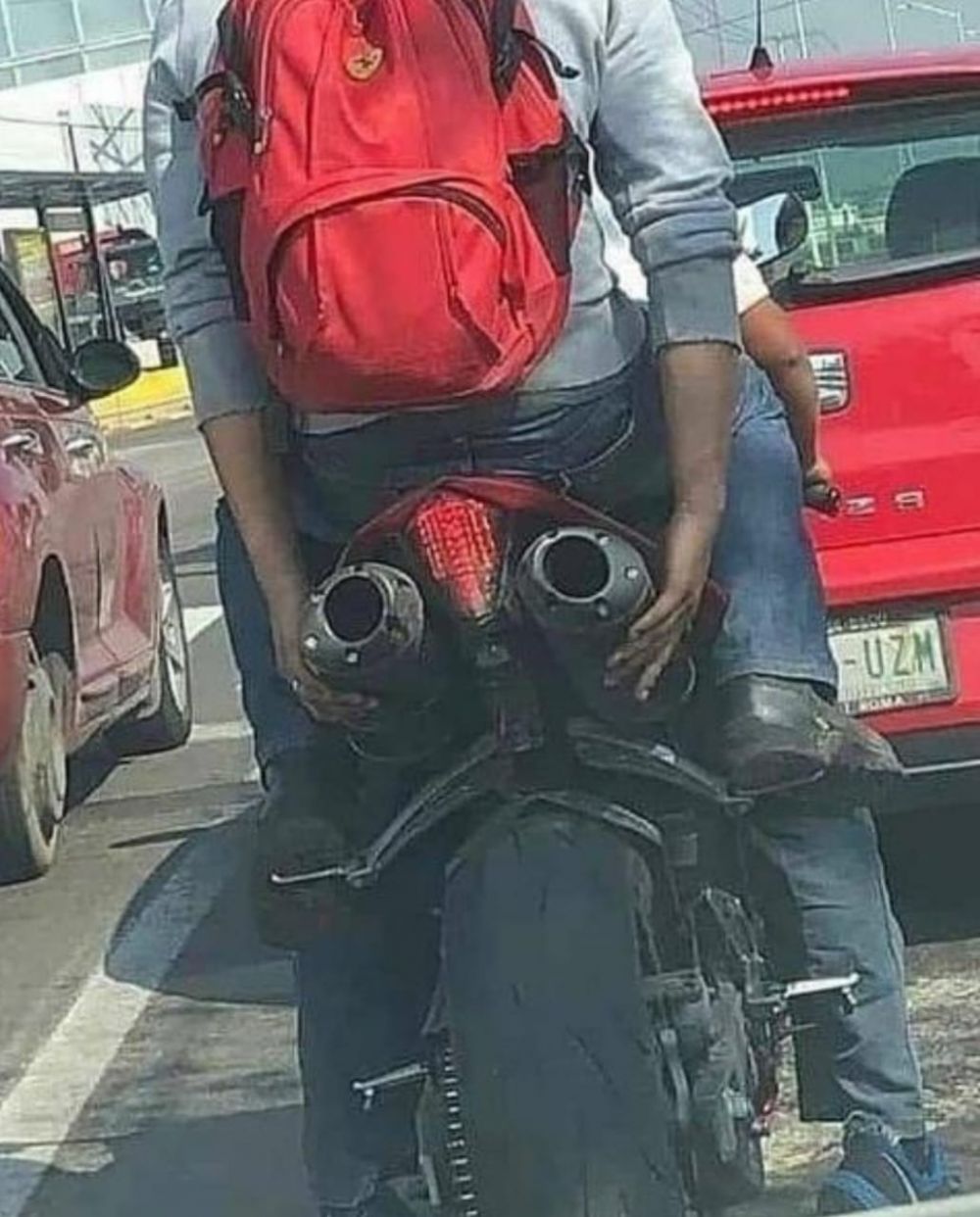 dibonceng nyeleneh berbagai sumber