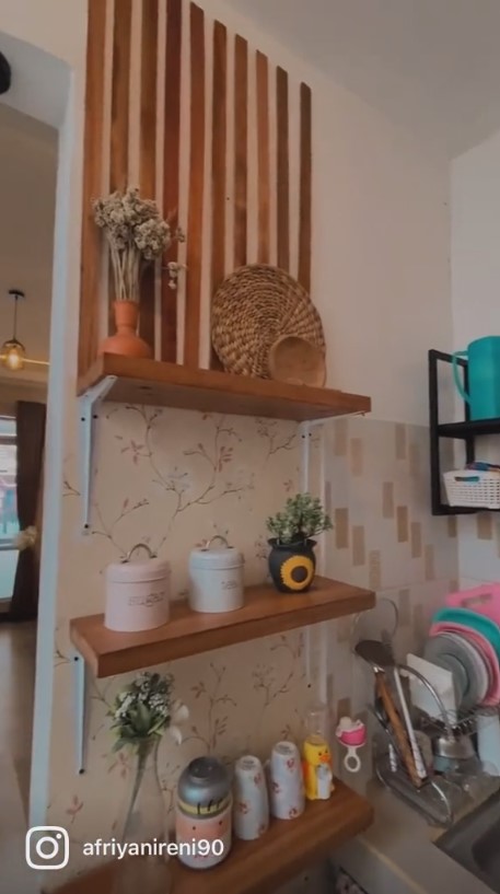 dapur mungil rumah subsidi tipe 30 © 2023 brilio.net