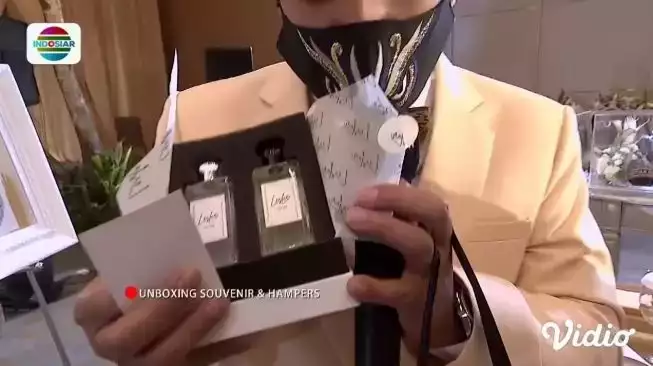 suvenir pernikahan penyanyi © 2023 brilio.net