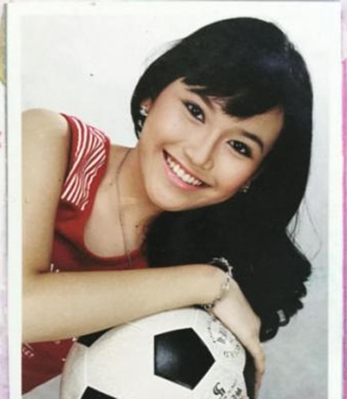 penyanyi saat smp manglingi © berbagai sumber