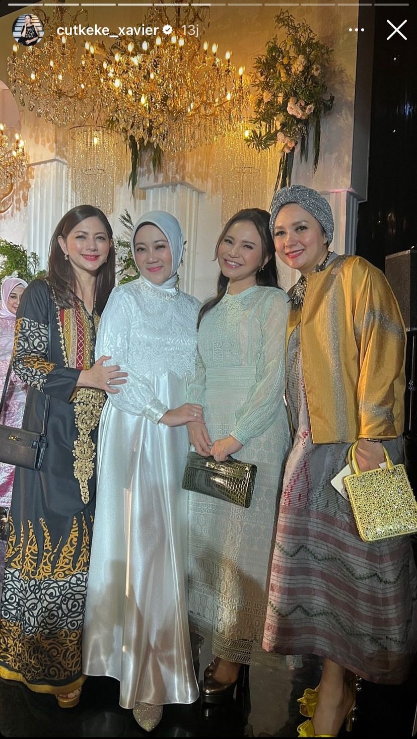 gaya seleb di nikahan adiba dan egy maulana © instagram gaya seleb di nikahan adiba dan egy maulana © instagram