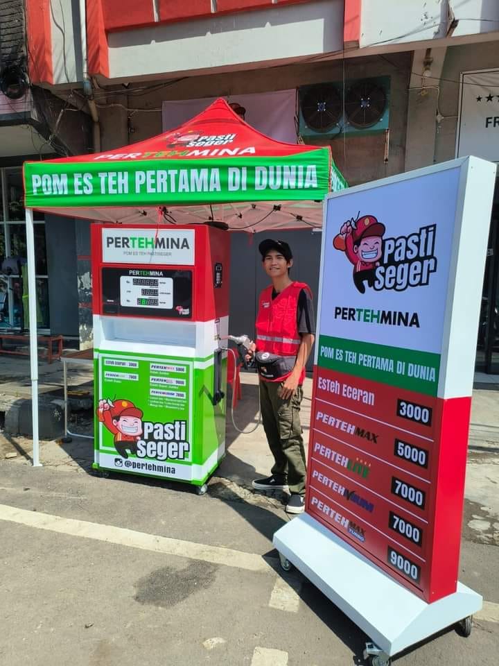 penjual es pinggir jalan © berbagai sumber