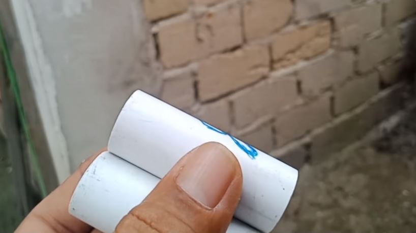 Cara unik bikin pengiris bawang merah dari paralon bekas, awet dan aman dipakai