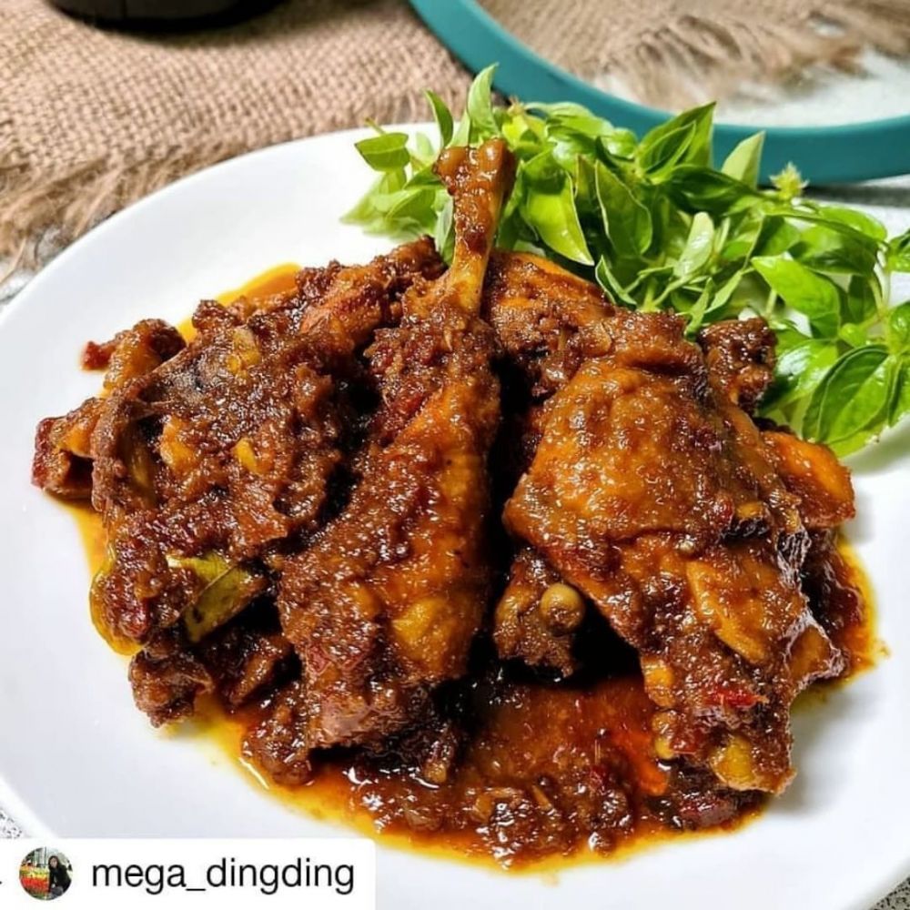 35 Resep ayam kampung spesial, cocok jadi sajian keluarga