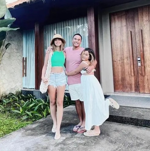 Nia Ramadhani ingin Mikhayla jalani profesi ini © berbagai sumber