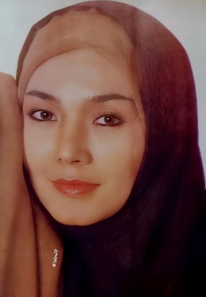 Eva Arnaz Gadis Warkop hijrah © Instagram