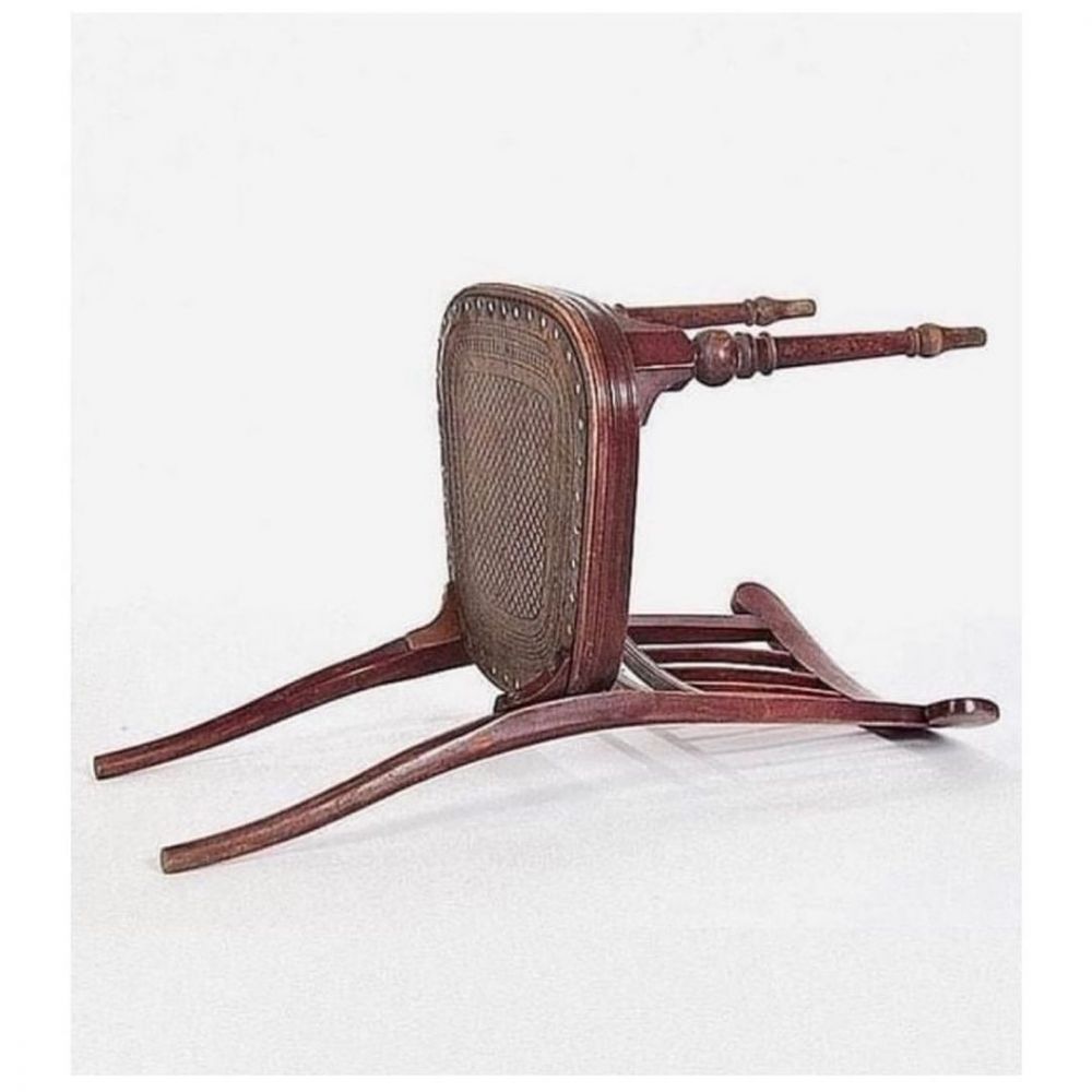 Potret kursi desainnya bikin bingung Berbagai sumber Potret kursi desainnya bikin bingung Berbagai sumber