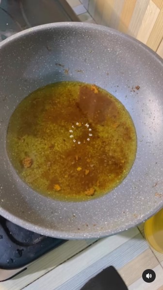 Tak perlu disaring dulu, ini trik menjernihkan minyak goreng kotor cukup pakai 1 bahan dapur