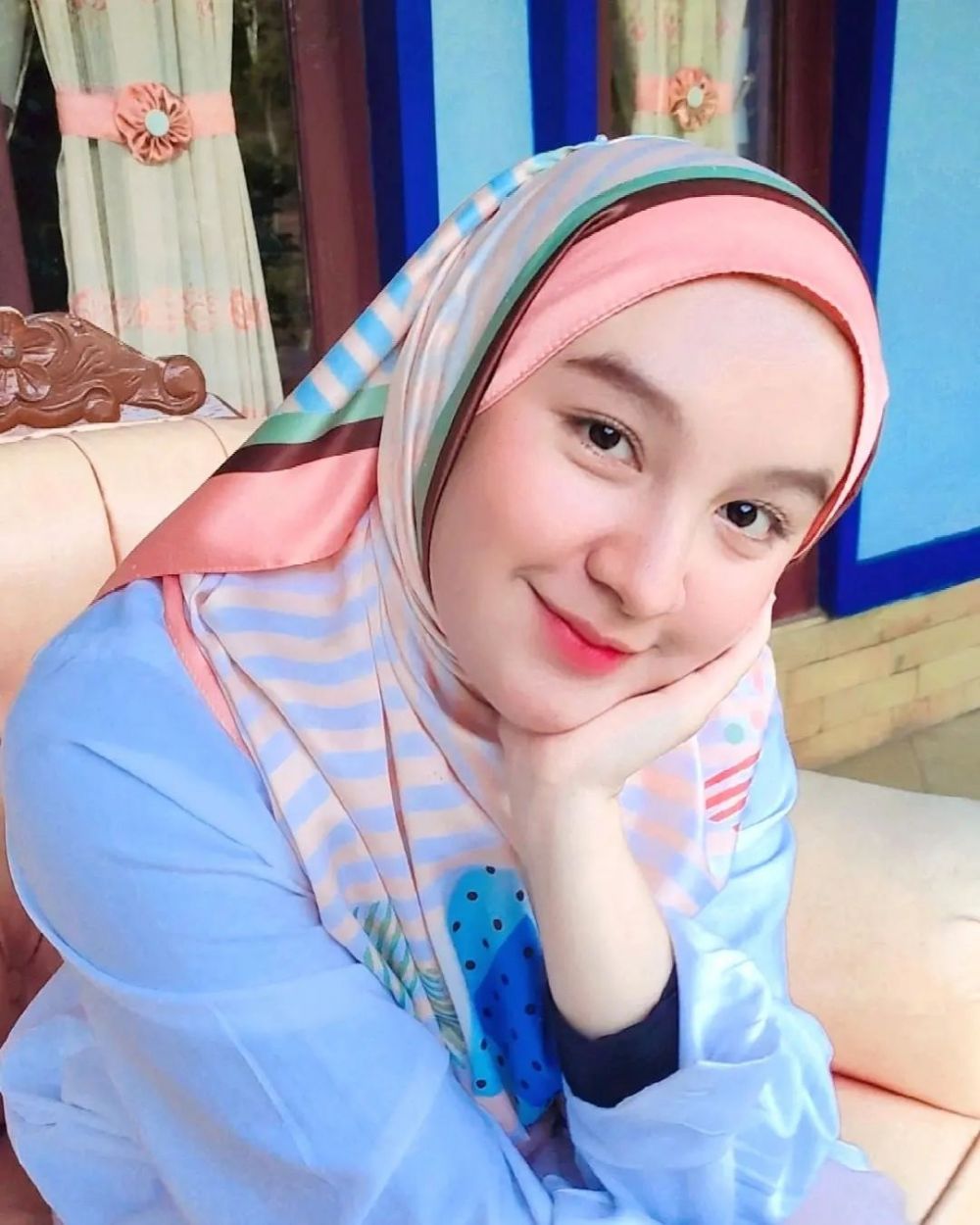 potret Hersa Rahayu istri Rizki DA di keseharian dipuji adem © berbagai sumber potret Hersa Rahayu istri Rizki DA di keseharian dipuji adem © berbagai sumber