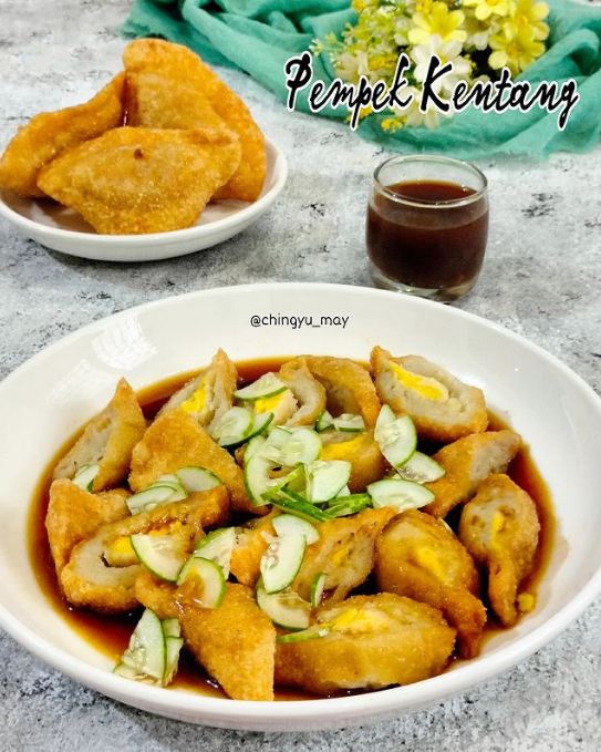 21 Cara membuat pempek tanpa ikan, gurih, empuk, dan antigagal