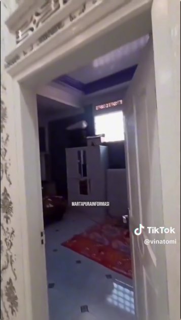 rumah gubuk dalam mentereng © TikTok
