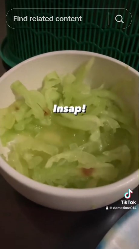 Aksi kocak pria makan nasi pakai tumis sayur ini endingnya nyesek, dikira labu siam ternyata beda menu