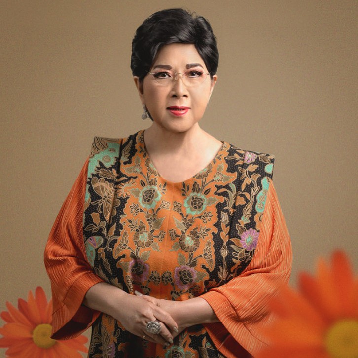 masa muda penyanyi mirip isyana © berbagai sumber