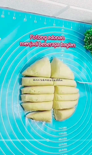Tanpa alat penggiling, ini trik bikin pisang molen agar renyah seharian cuma tambah 2 bahan dapur