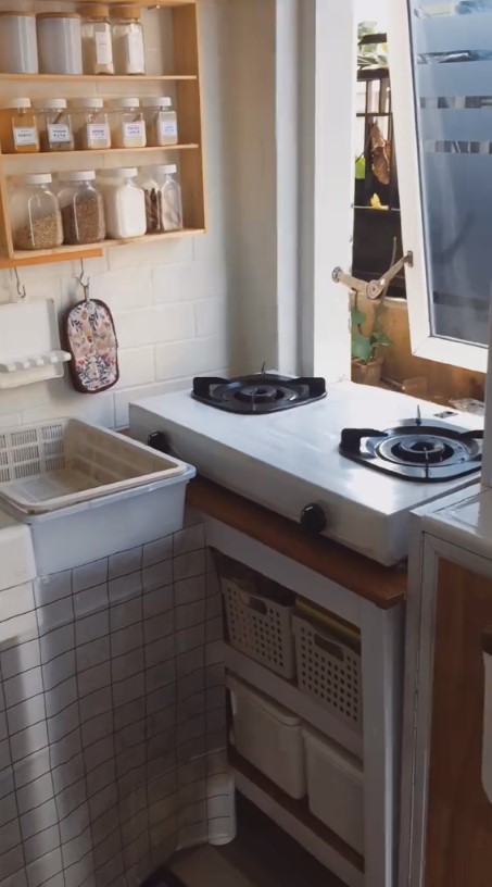 dapur kontrakan tanpa kitchen set © 2023 brilio.net dapur kontrakan tanpa kitchen set © 2023 brilio.net