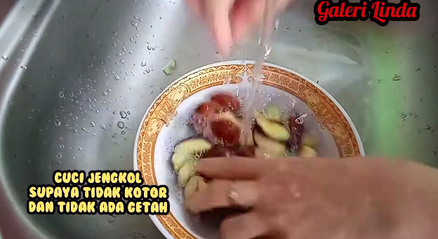 Bukan direbus dulu, begini cara bikin jengkol goreng tetap empuk seharian meski sudah dingin