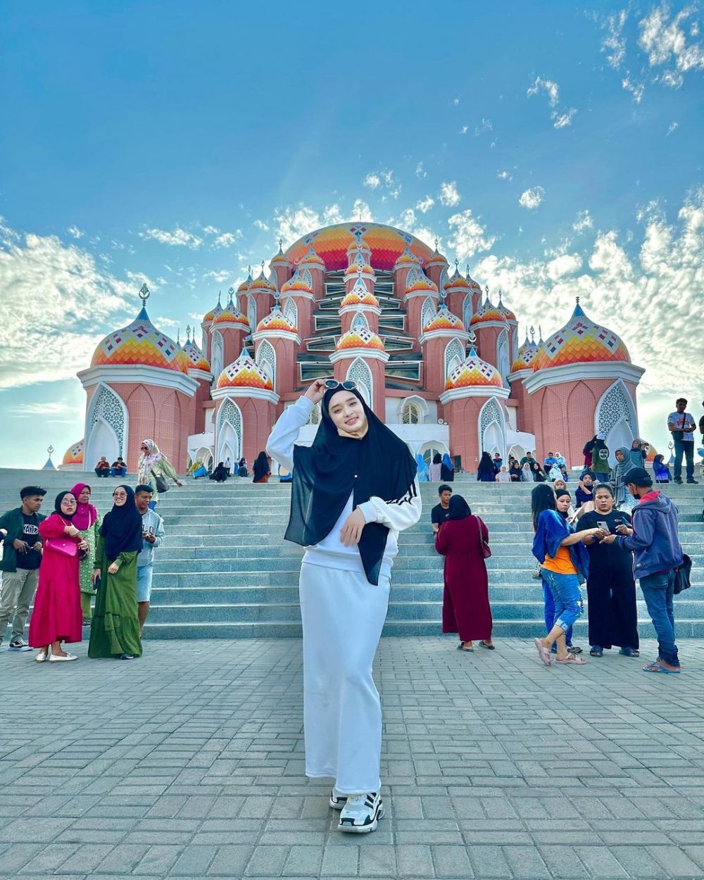 Potret gaya Inara Rusli usai cerai dari Virgoun © 2023 brilio.net