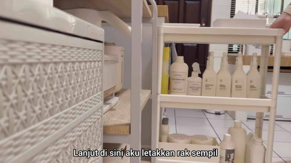 dapur mungil tanpa kitchen sink apik © 2023 brilio.net dapur mungil tanpa kitchen sink apik © 2023 brilio.net