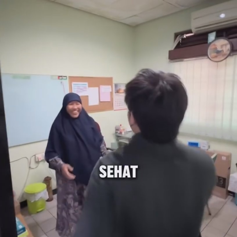 Atta Halilintar ambil rapor SMA © 2023 brilio.net