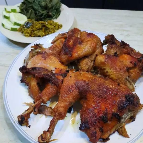 11 Resep bumbu ayam goreng ala rumahan, praktis dan rempahnya nendang