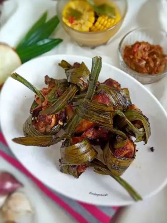 11 Resep bumbu ayam goreng ala rumahan, praktis dan rempahnya nendang