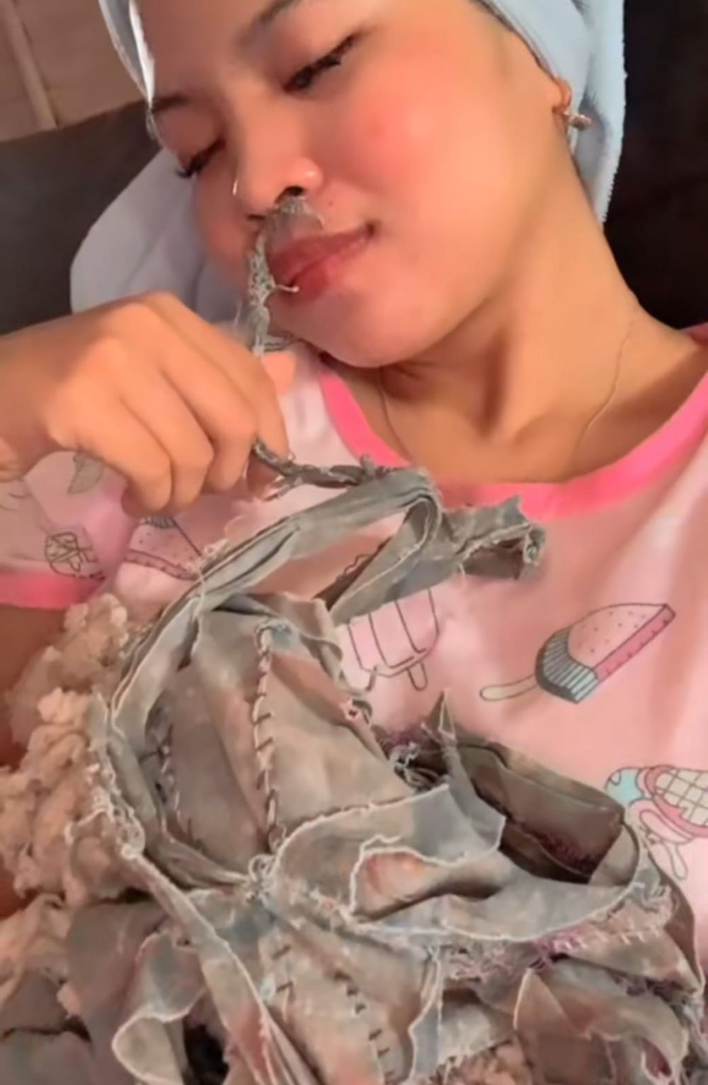 bantal jadul © TikTok bantal jadul © TikTok