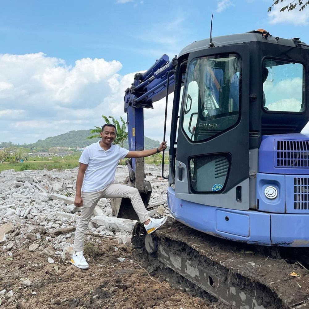 Kisah inspiratif Umam Bento jadi miliarder di usia muda © 2023 brilio.net