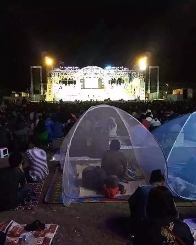 Konser bikin gagal fokus Berbagai sumber Konser bikin gagal fokus Berbagai sumber