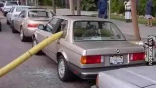 mobil ketiban berbagai sumber