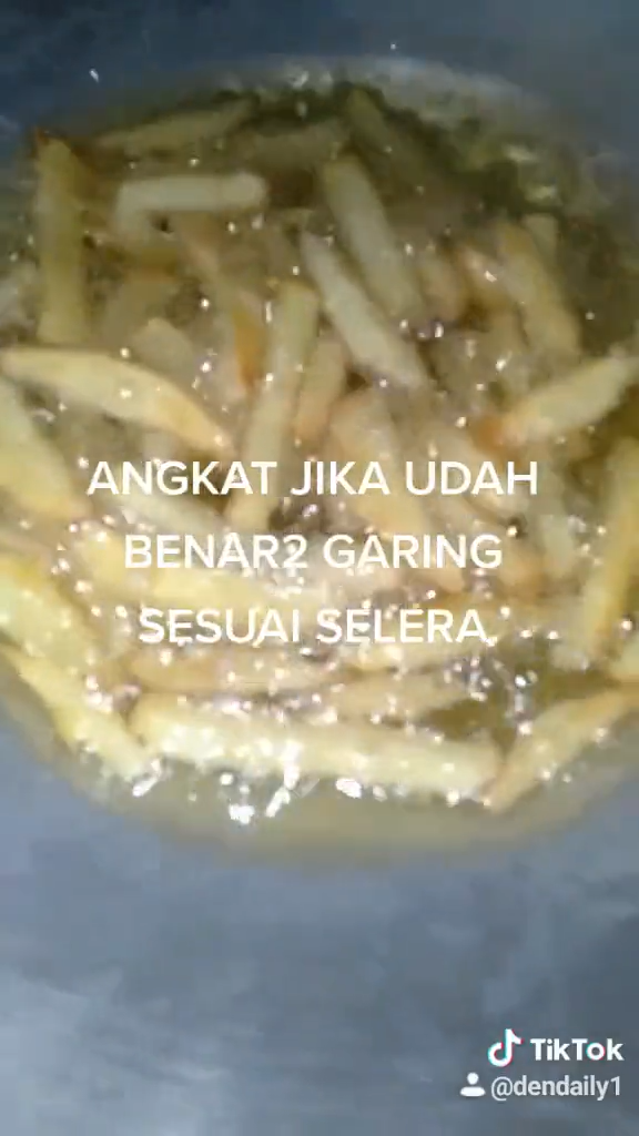 Tanpa direbus atau dimasukkan freezer, ini cara bikin kentang goreng lebih gurih dan renyah tahan lama