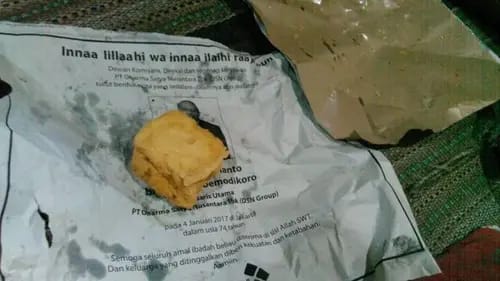 Tulisan di bungkus makanan berbagai sumber