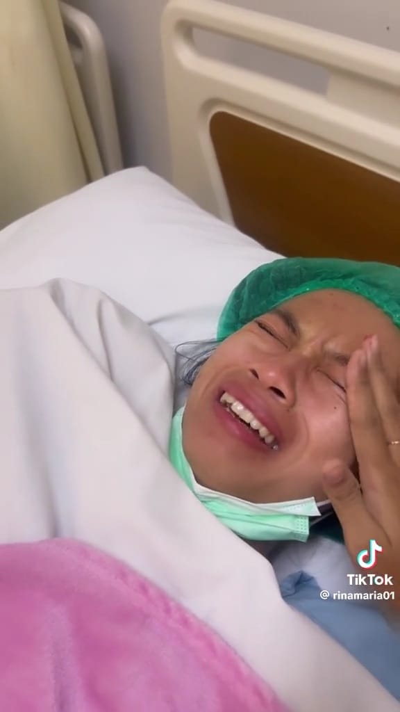 Wanita ngigau nyari duit 5 milyar © TikTok Wanita ngigau nyari duit 5 milyar © TikTok