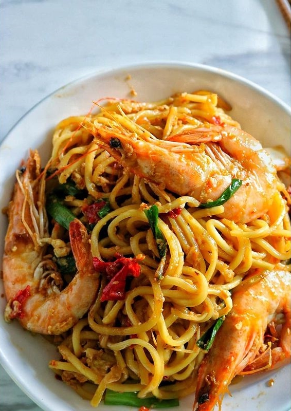 20 Resep mi goreng seafood ala rumahan, solusi saat bosan makan nasi