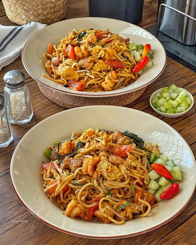 20 Resep mi goreng seafood ala rumahan, solusi saat bosan makan nasi