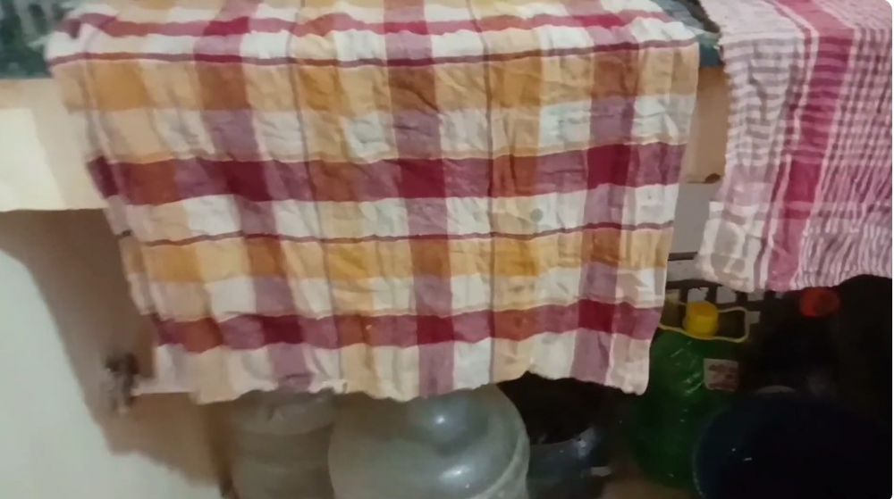 Cukup pakai 1 bahan sederhana, ini cara cuci lap dapur berminyak agar bersih kesat walau tanpa sitrun