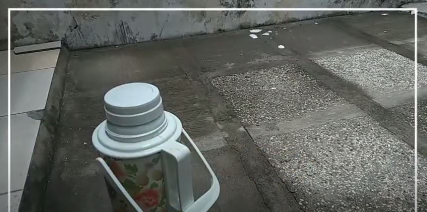 Cara membersihkan noda kerak di termos agar kembali kinclong cuma tambah 2 bahan dapur