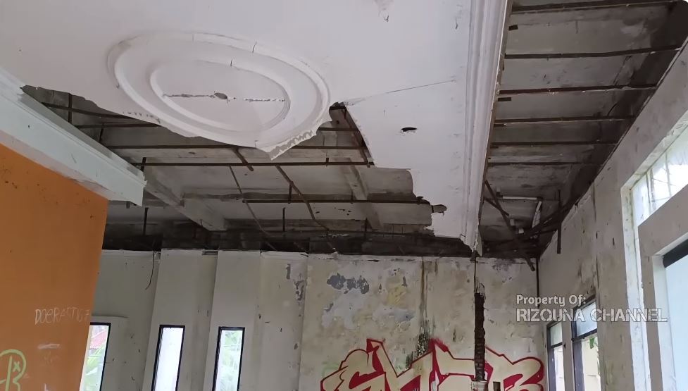 potret kondisi rumah putih bikin miris © YouTube