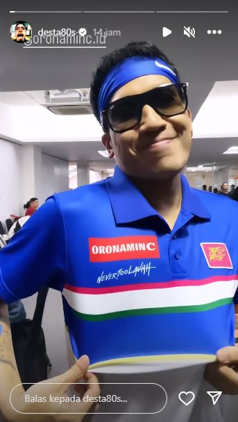 desta ajak tos natasha © berbagai sumber