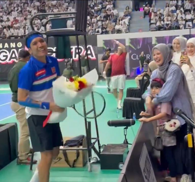 desta ajak tos natasha © berbagai sumber