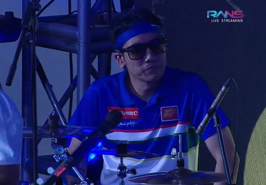 desta ajak tos natasha © berbagai sumber