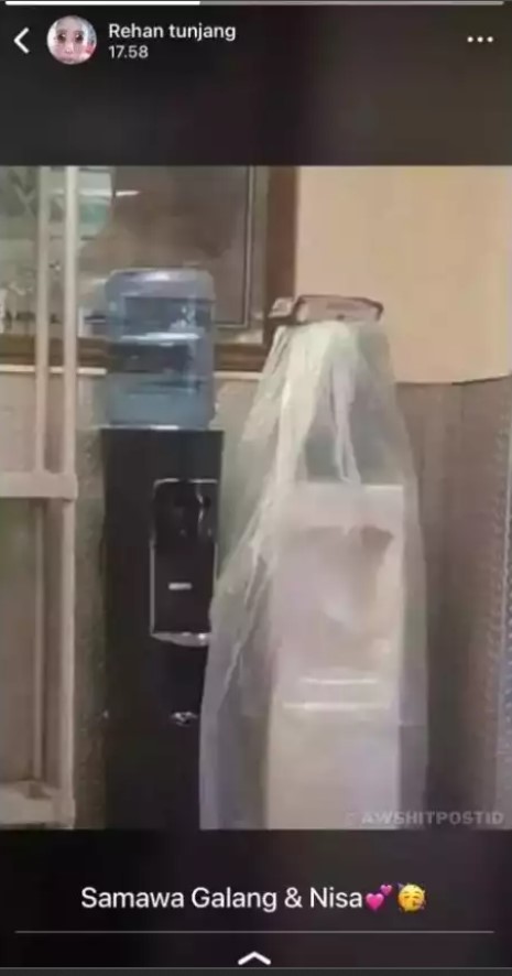 Orang gabut di rumah Berbagai sumber