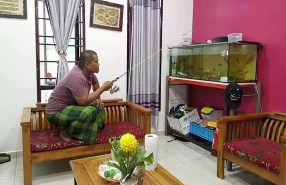 Orang gabut di rumah Berbagai sumber Orang gabut di rumah Berbagai sumber