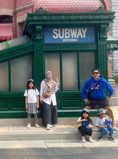 momen Natasha Rizky dan Desta tetap kompak © berbagai sumber