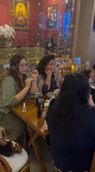 keseruan yuni shara perayaan natal bareng mantan suami © instagram keseruan yuni shara perayaan natal bareng mantan suami © instagram