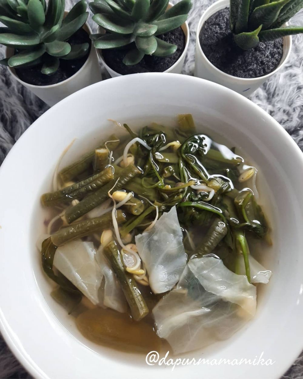 30 Resep sayur asem sederhana, enak, segar, dan mudah dibuat